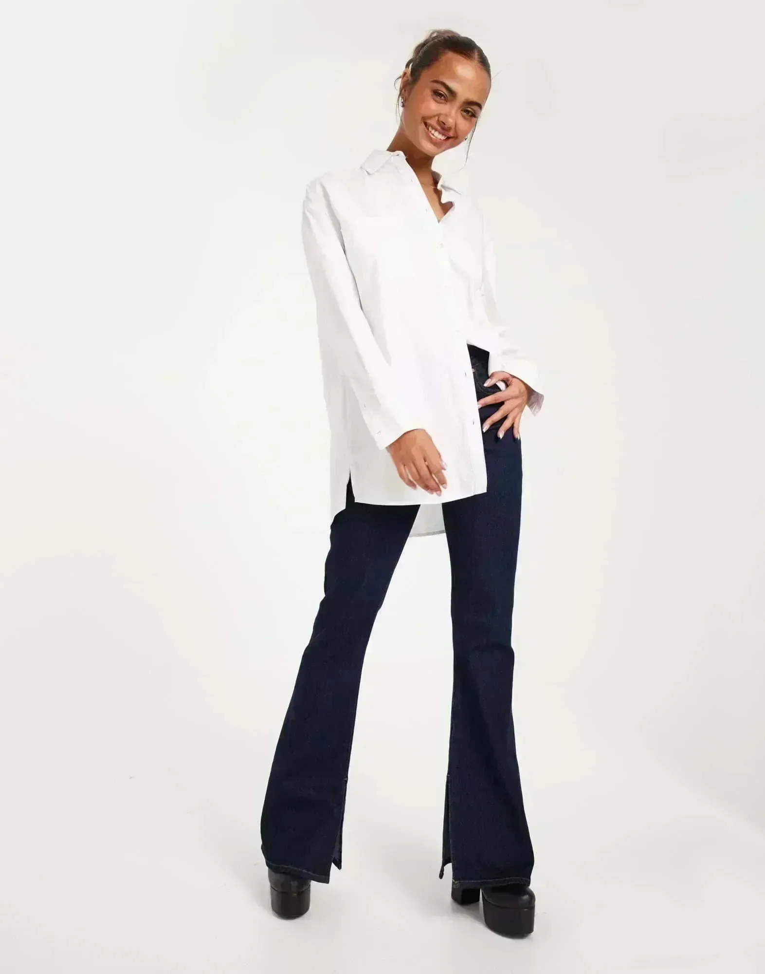 NWT- Ladies NEUW 'Devon Kick Truce' Flare Denim Jeans - Size 28